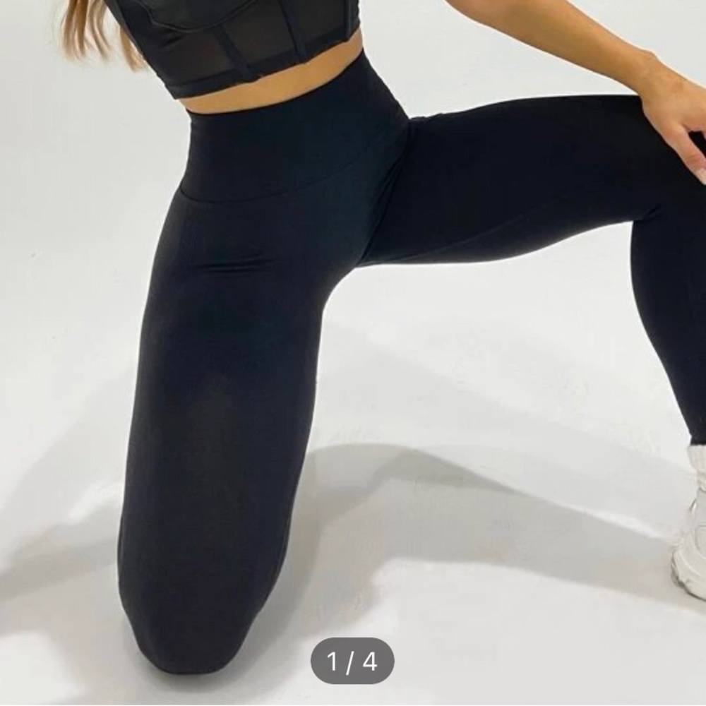 Black leggings